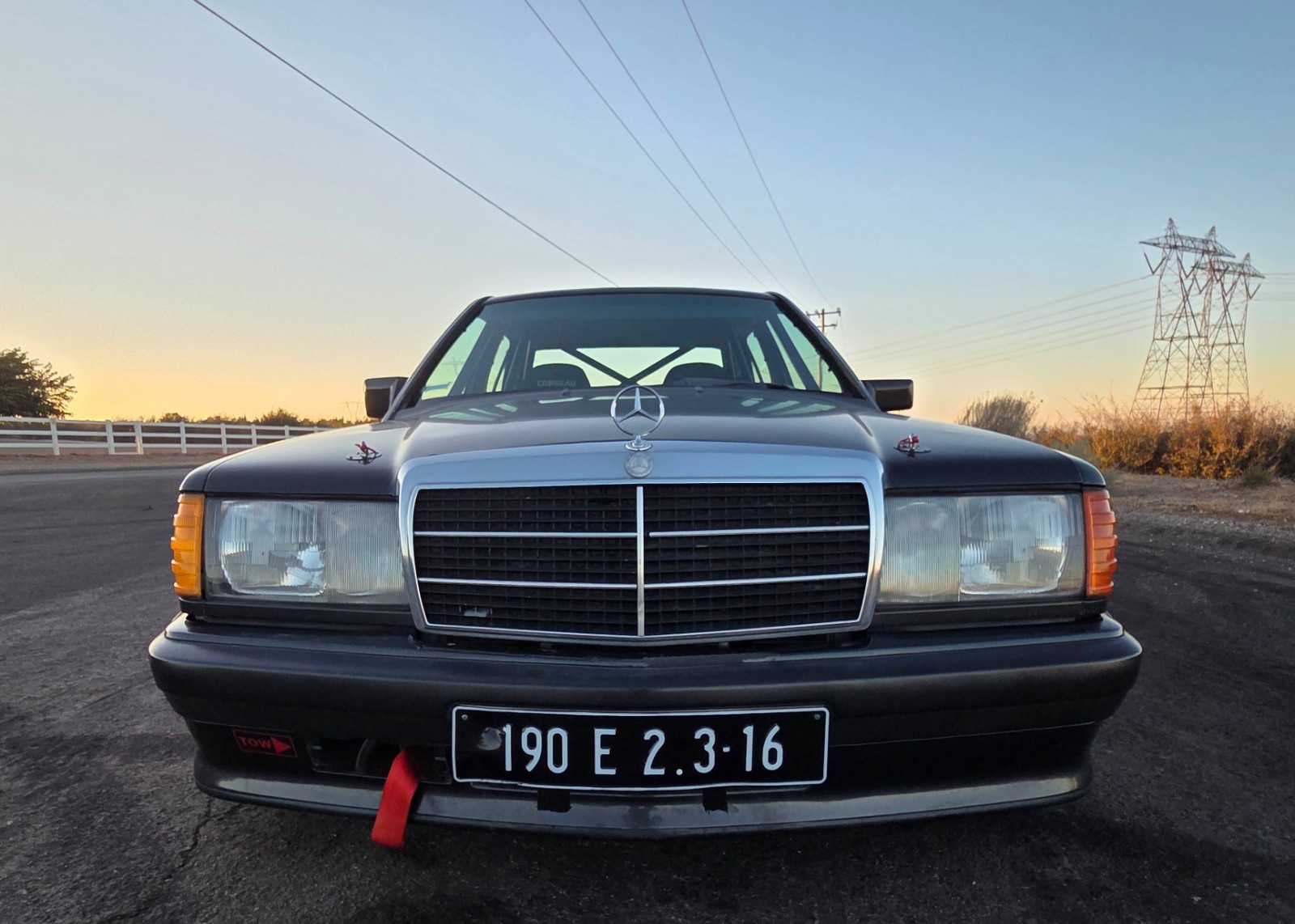 Mercedes-Benz-190-Series-1986-Sedan-4
