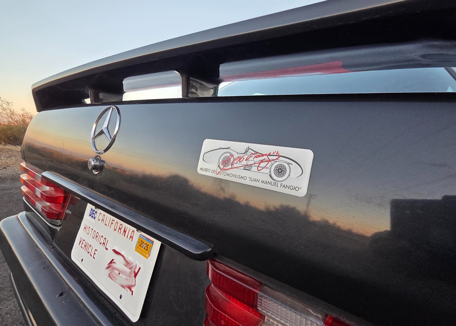 Mercedes-Benz-190-Series-1986-Sedan-7