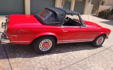 Mercedes-Benz-200-Series-1969-Convertible-7