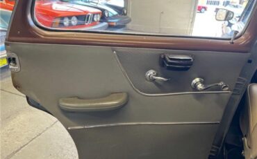 Mercedes-Benz-219-Ponton-1959-21