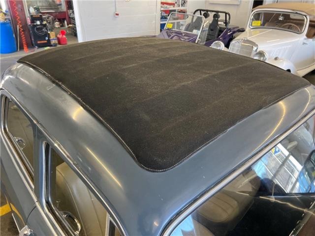 Mercedes-Benz-219-Ponton-1959-30