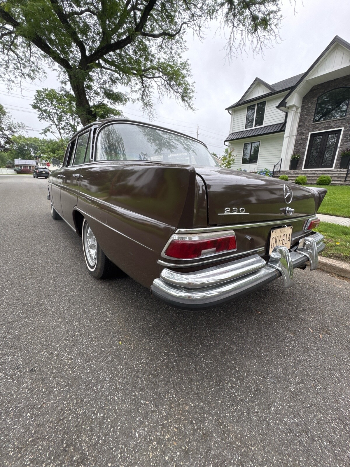 Mercedes-Benz-230-1966-4