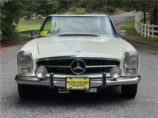 Mercedes-Benz-230SL-Pagoda-1965-1