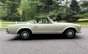 Mercedes-Benz-230SL-Pagoda-1965-10