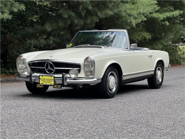 Mercedes-Benz-230SL-Pagoda-1965-15