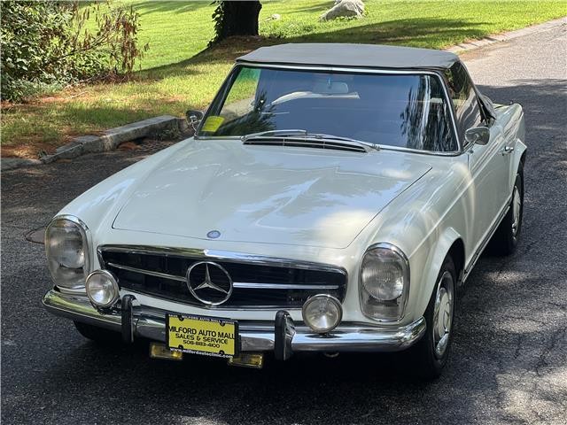 Mercedes-Benz-230SL-Pagoda-1965-18