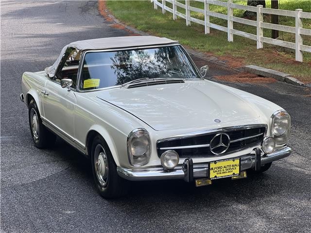 Mercedes-Benz-230SL-Pagoda-1965-19