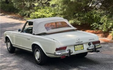 Mercedes-Benz-230SL-Pagoda-1965-21