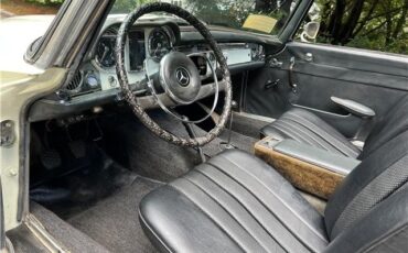Mercedes-Benz-230SL-Pagoda-1965-29