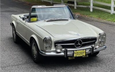 Mercedes-Benz 230SL Pagoda 1965 --