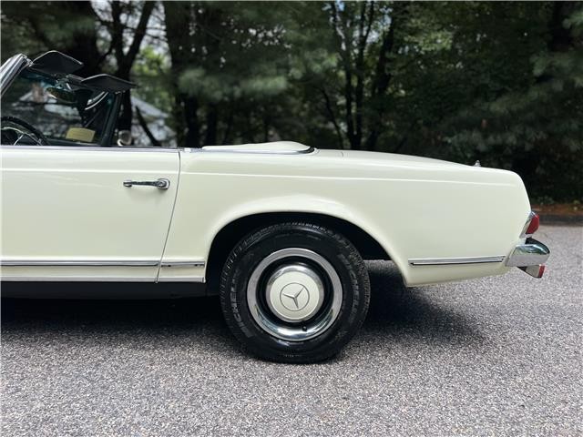 Mercedes-Benz-230SL-Pagoda-1965-5