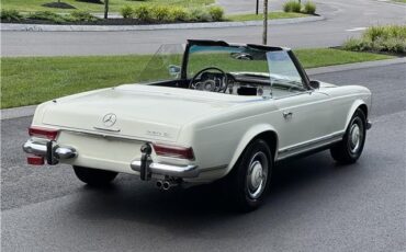 Mercedes-Benz-230SL-Pagoda-1965-7