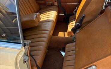 Mercedes-Benz-250-C-Coupe-1972-12