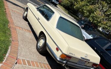 Mercedes-Benz-250-C-Coupe-1972-3
