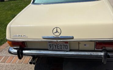 Mercedes-Benz-250-C-Coupe-1972-4