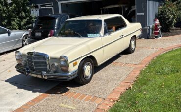 Mercedes-Benz-250-C-Coupe-1972-6