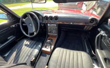 Mercedes-Benz-280-SL-1983-27