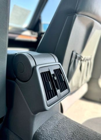 Mercedes-Benz-300-SE-1992-Sedan-19