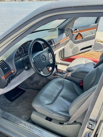 Mercedes-Benz-300-SE-1992-Sedan-21