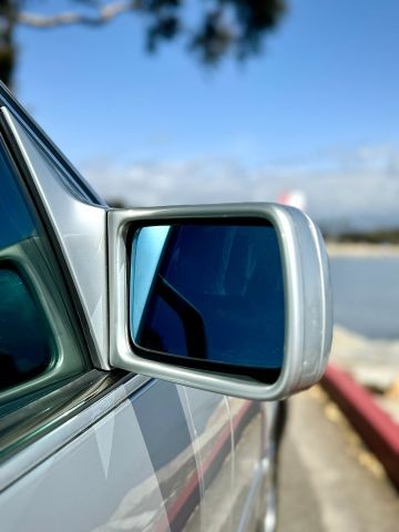 Mercedes-Benz-300-SE-1992-Sedan-25