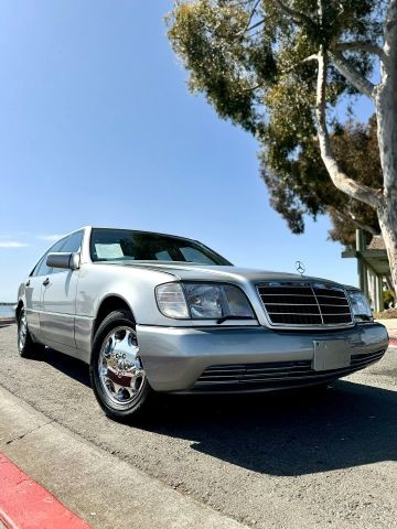 Mercedes-Benz-300-SE-1992-Sedan-5