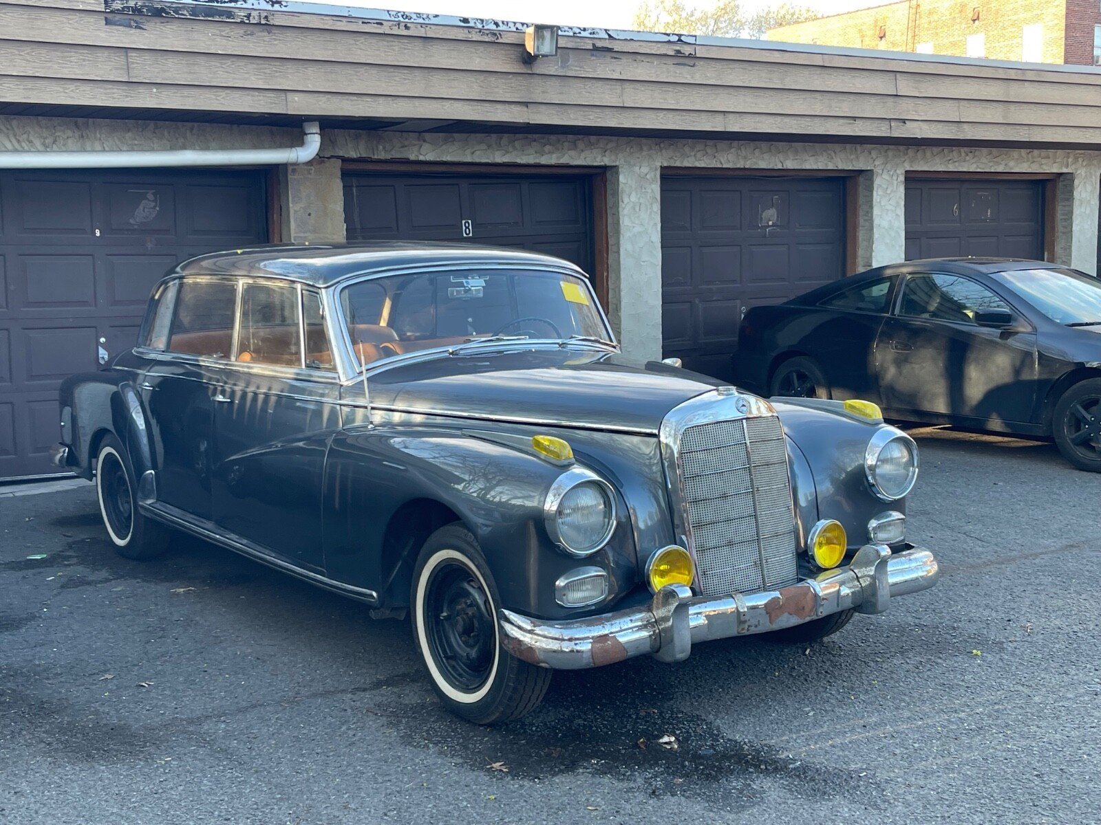 Mercedes-Benz-300-Series-1958-Sedan-1