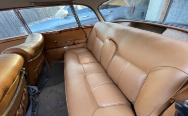 Mercedes-Benz-300-Series-1958-Sedan-11