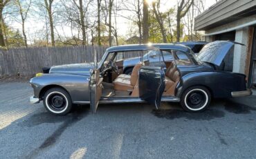 Mercedes-Benz-300-Series-1958-Sedan-5