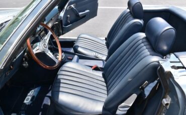 Mercedes-Benz-300-Series-1972-Convertible-14