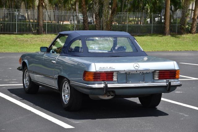 Mercedes-Benz-300-Series-1972-Convertible-21