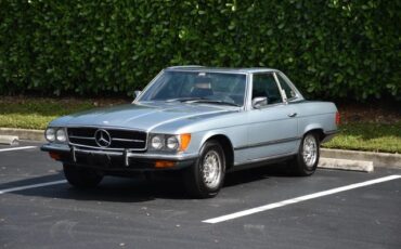 Mercedes-Benz-300-Series-1972-Convertible-24