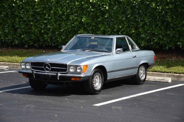Mercedes-Benz-300-Series-1972-Convertible-24