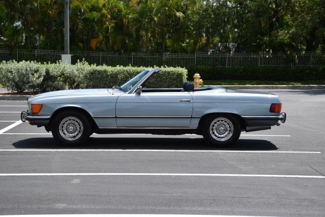 Mercedes-Benz-300-Series-1972-Convertible-5