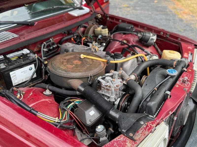 Mercedes-Benz-300-Series-1977-Sedan-21