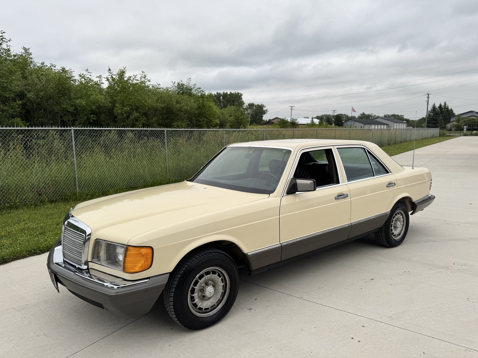 Mercedes-Benz 300-Series 1982