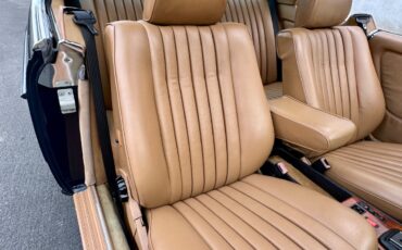 Mercedes-Benz-300-Series-1985-Coupe-33