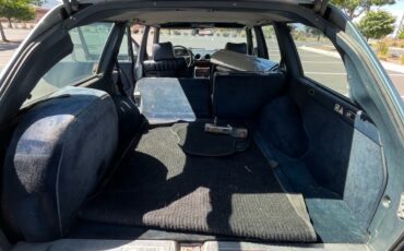 Mercedes-Benz-300-Series-1985-Wagon-12