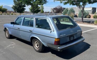 Mercedes-Benz-300-Series-1985-Wagon-3