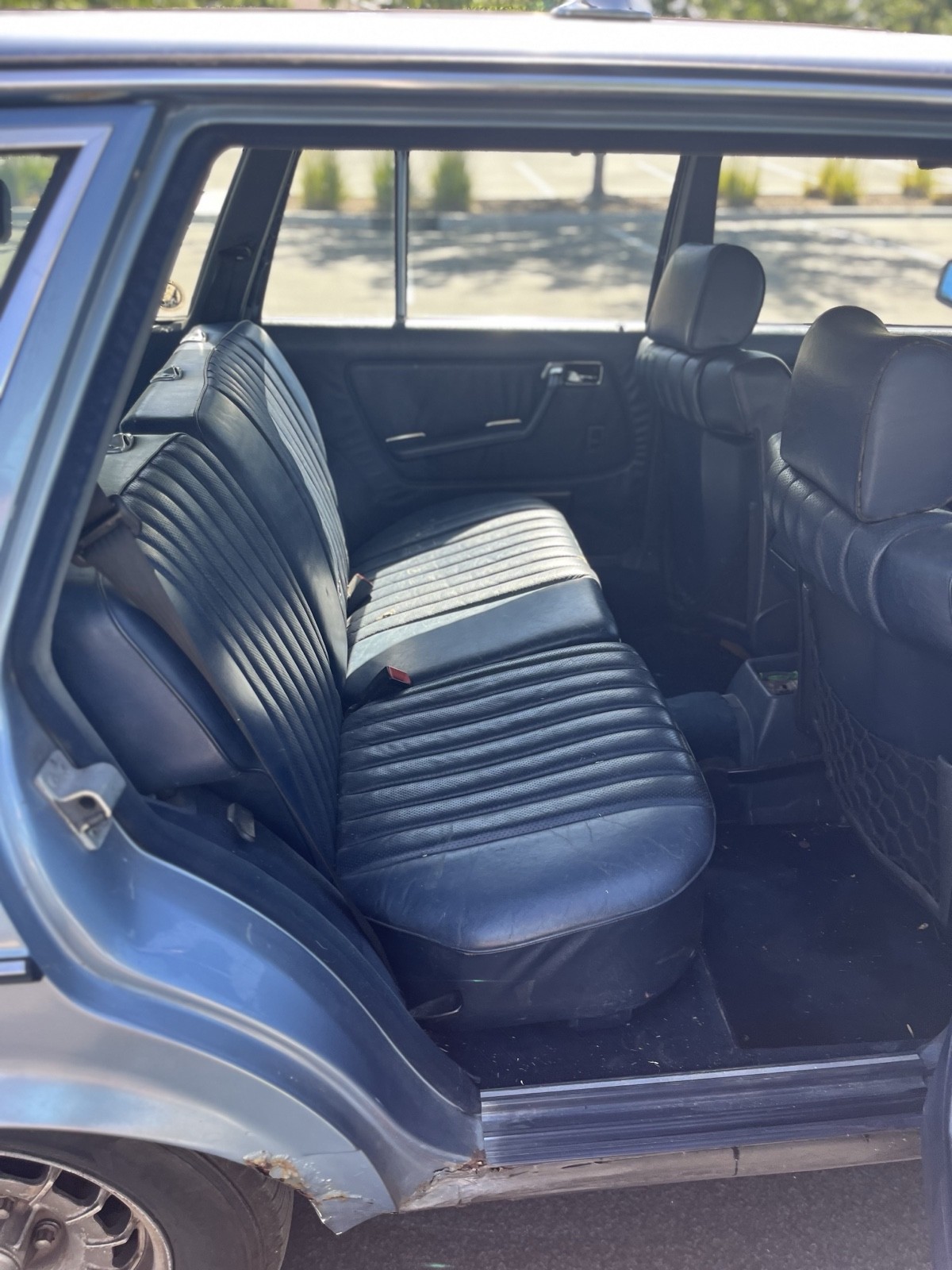 Mercedes-Benz-300-Series-1985-Wagon-8