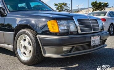 Mercedes-Benz-300-Series-1990-Sedan-14