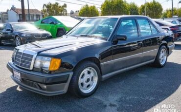 Mercedes-Benz-300-Series-1990-Sedan