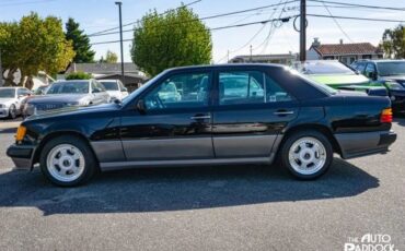 Mercedes-Benz-300-Series-1990-Sedan-7