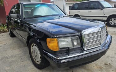 Mercedes-Benz-300-Series-1991-4