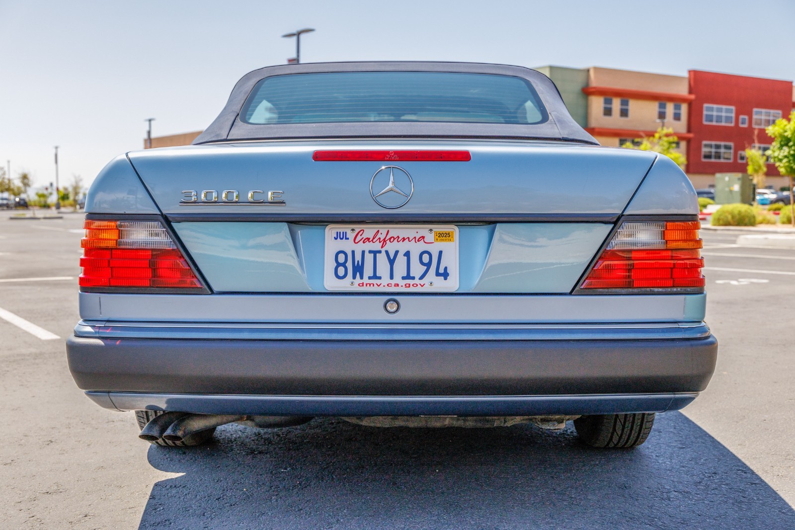 Mercedes-Benz-300CE-1993-Convertible-12