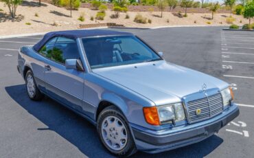 Mercedes-Benz-300CE-1993-Convertible-14