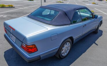 Mercedes-Benz-300CE-1993-Convertible-16