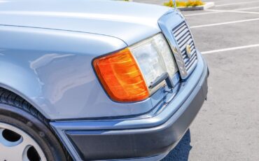 Mercedes-Benz-300CE-1993-Convertible-18