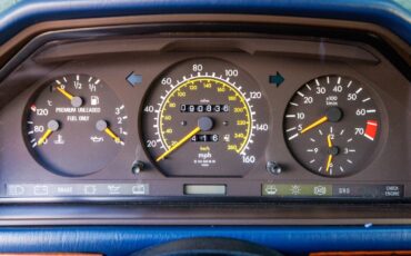 Mercedes-Benz-300CE-1993-Convertible-24