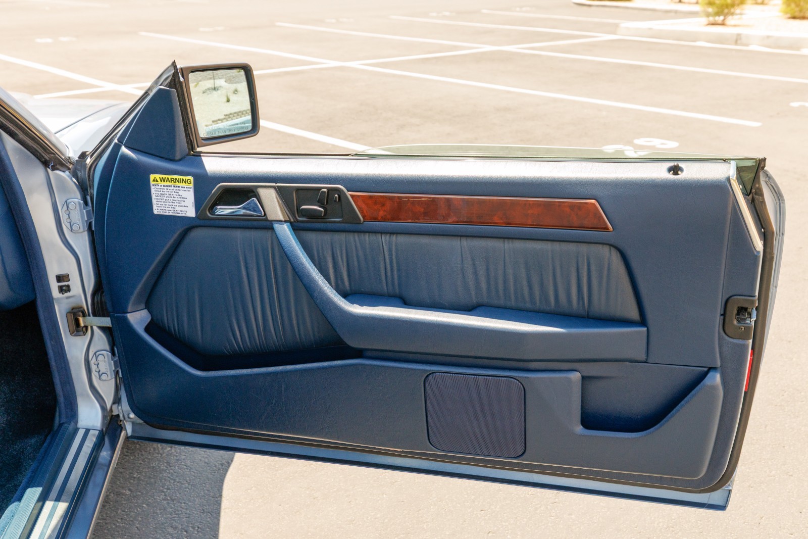 Mercedes-Benz-300CE-1993-Convertible-30