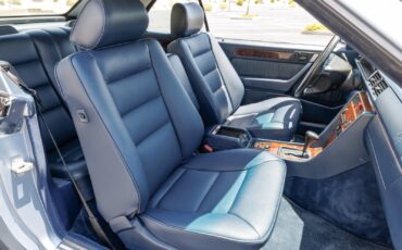 Mercedes-Benz-300CE-1993-Convertible-31